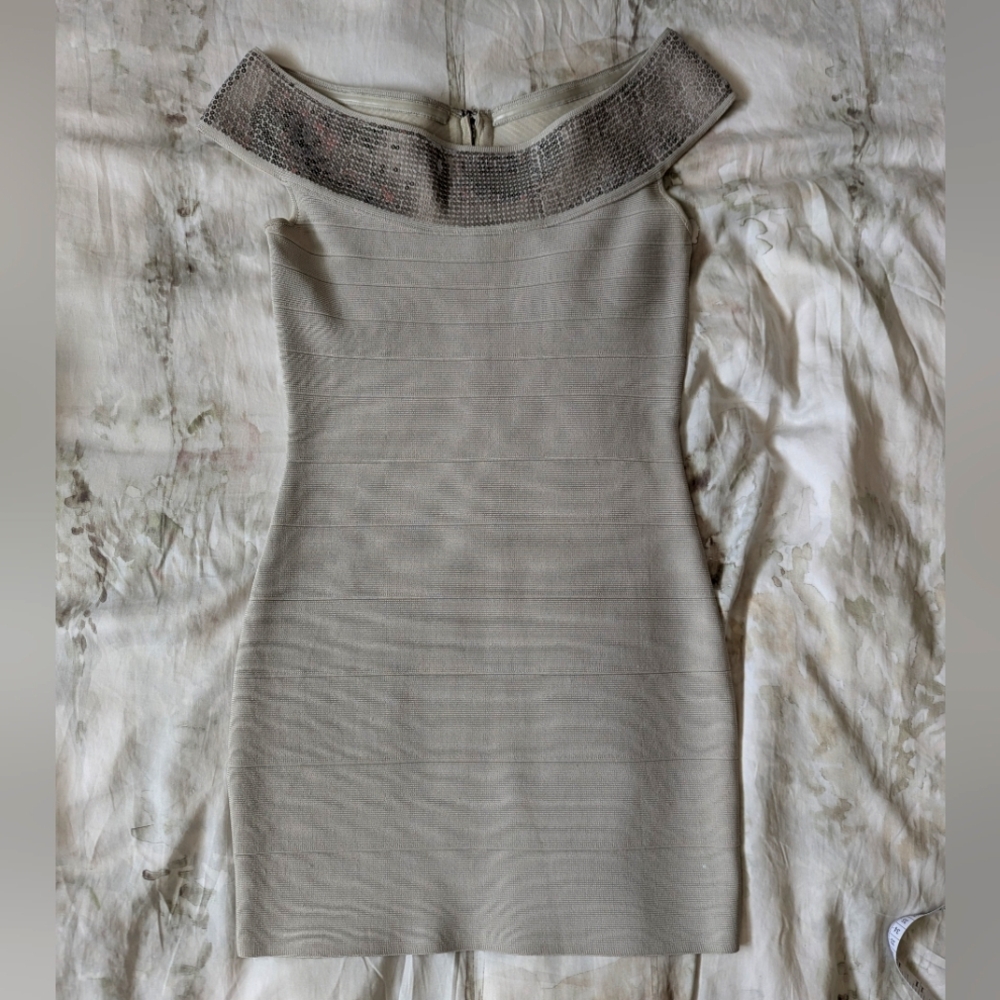 Guess off-shoulder bodycon dress, size medium